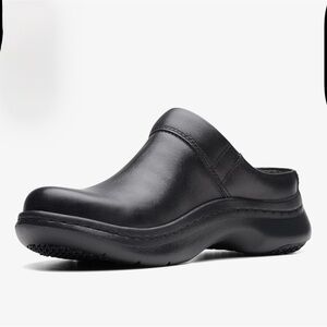 Clark’s Pro Clog Women’s Black Leather Clog. Excellent Like New. Size 8.5 M